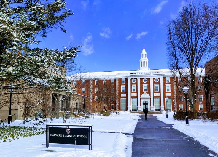 Harvard Business School(HBS)の授業内容や評判、卒業生の進路先とは